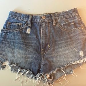 Cute Hollister high waisted Jean shorts